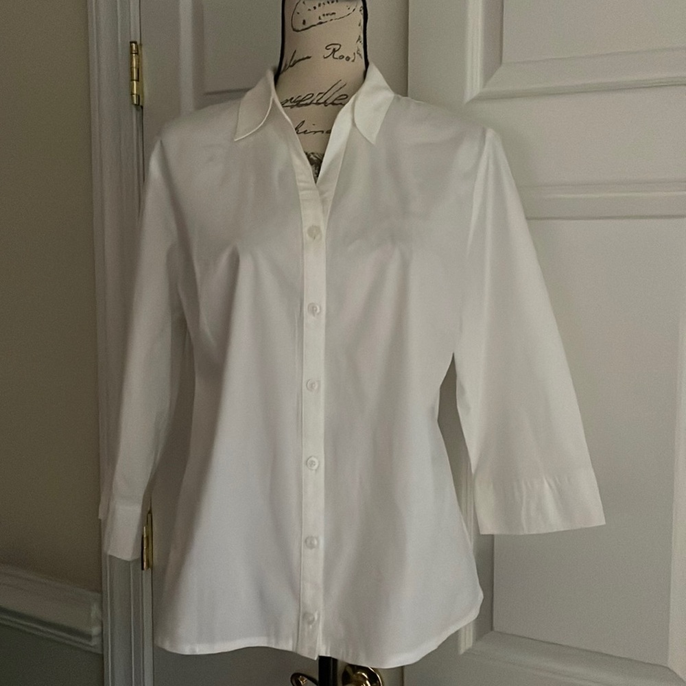 Croft & Barrow buttons down shirt